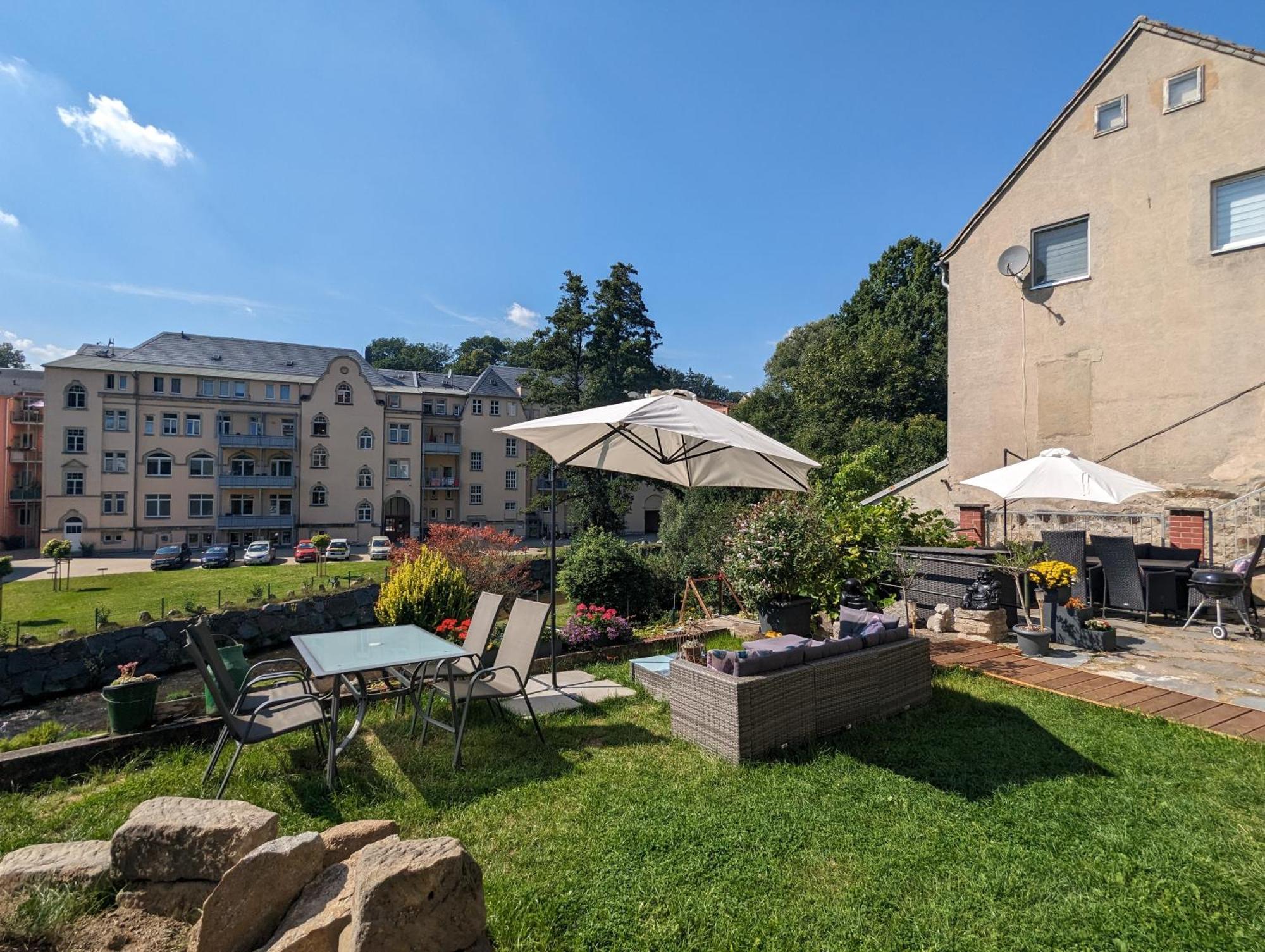 Ferienwohnung Zi2 - Urlaubsmagie - Whirlpool, Sauna Und Garten Sebnitz Exterior foto