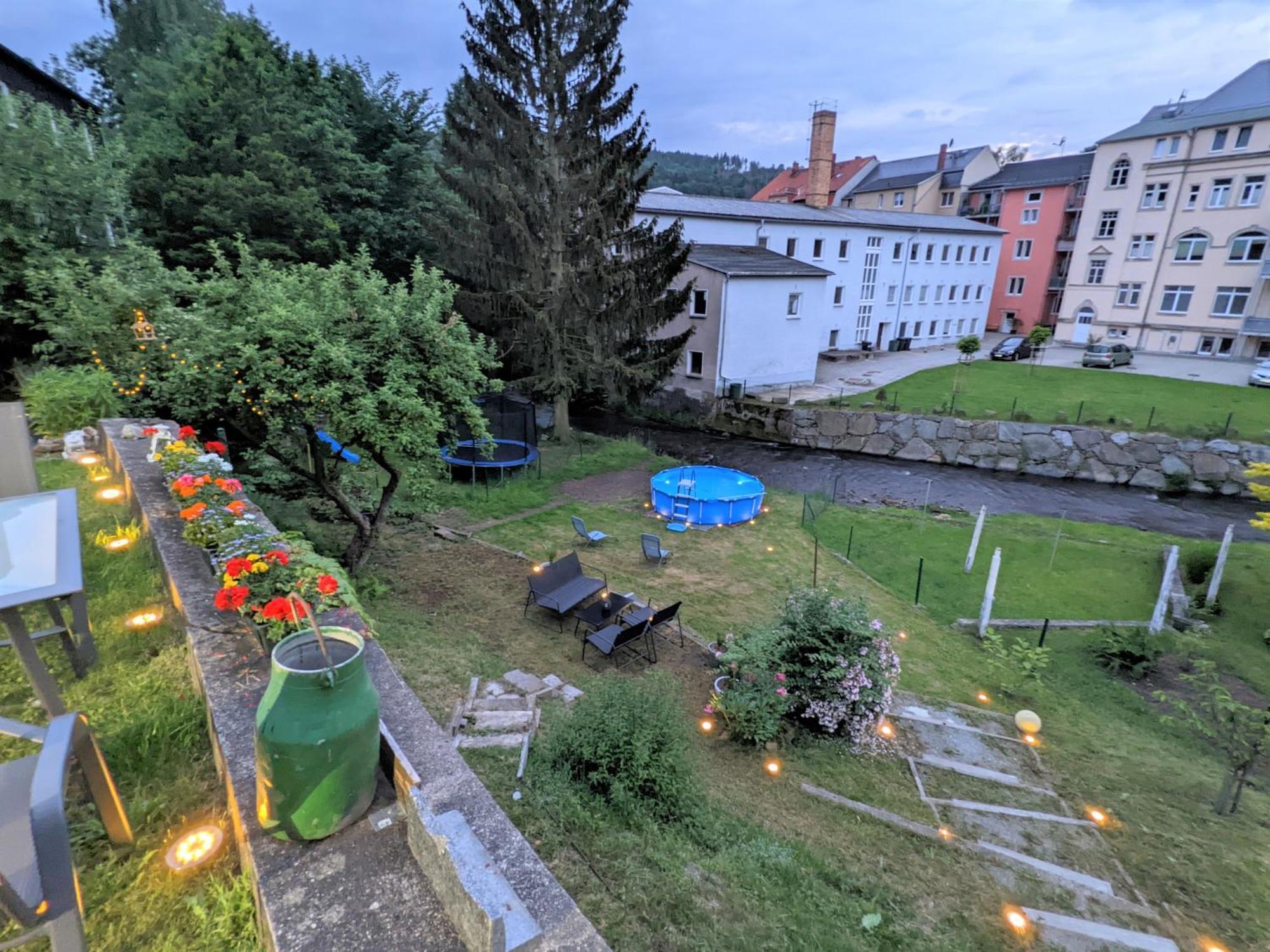 Ferienwohnung Zi2 - Urlaubsmagie - Whirlpool, Sauna Und Garten Sebnitz Exterior foto