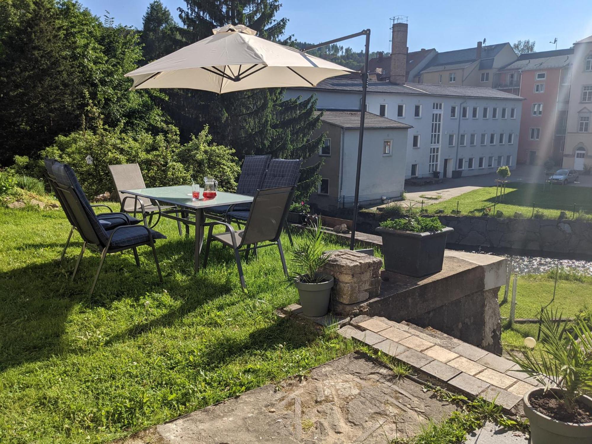 Ferienwohnung Zi2 - Urlaubsmagie - Whirlpool, Sauna Und Garten Sebnitz Exterior foto